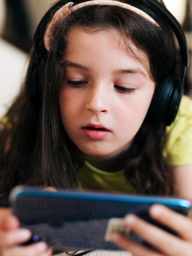 8 Social Media Challenges and the Indian Child